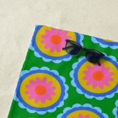 60sカラフル明モダン花マンダラパターン ビーチタオル (インサイチュ)