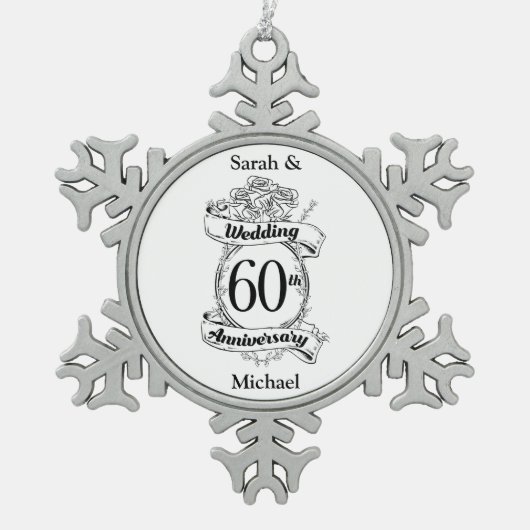 60thダイアモンド結婚の記念日の花 スノーフレークピューターオーナメント (正面)