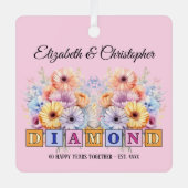 60thダイヤモンド記念日の花ピンク メタルオーナメント (正面)