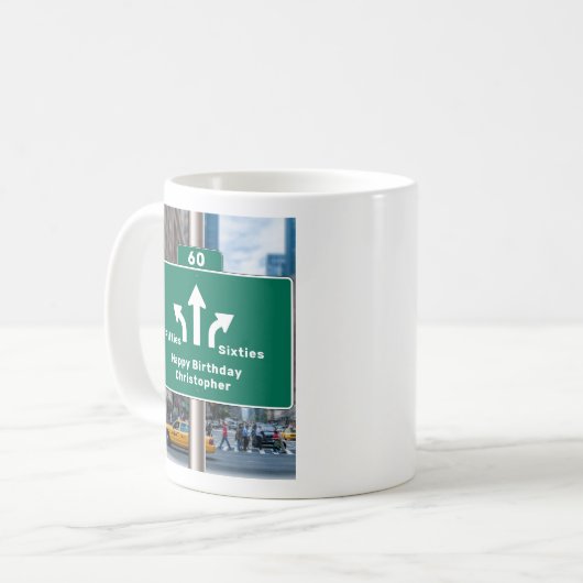 60th誕生日すべての文字を編集ニューヨーク通り標識 コーヒーマグカップ (正面左)