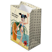 60th誕生日ウィメンズニューおもしろいビーチビキニ ミディアムペーパーバッグ (正面アングル)