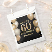 60th誕生日パーティーブラック&金ゴールドバルーン フェイバーバッグ (クリップ留めされた状態)
