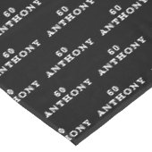 60th誕生日パーティー名ブラックパターモダンン テーブルクロス (アングル)