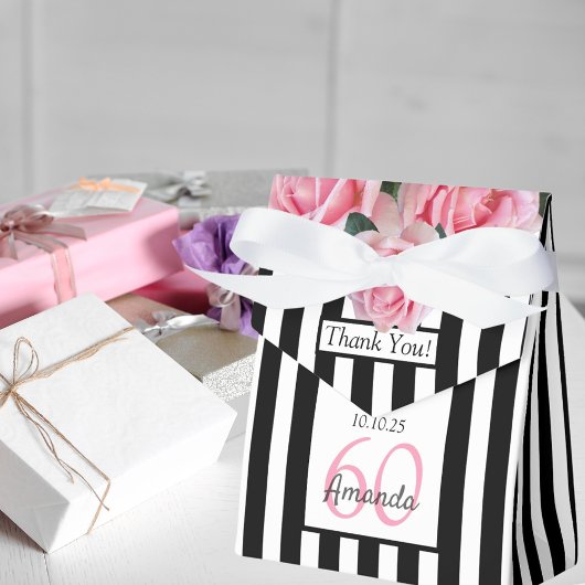 60th誕生日ピンクのバラの白黒ストライプ フェイバーボックス