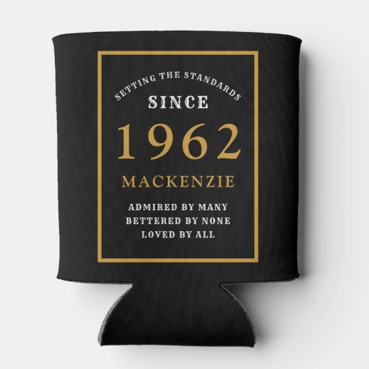 60th誕生日1962名シックエレガントブラック金ゴールド 缶クーラー (裏面)