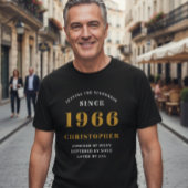60th誕生日1964名前の追加ブラック金ゴールドパーティー tシャツ
