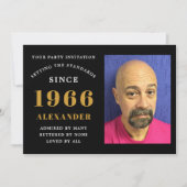 60th Birthday 1966 Black Gold Personalized Photo 招待状 (正面)