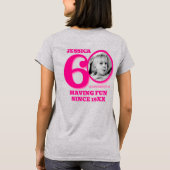 60th Birthday doubled sided photo name pink text Tシャツ (裏面)