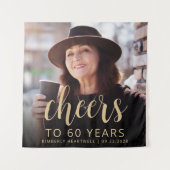 60th Birthday Partyフォト金ゴールドスクリプト応援 タペストリー (正面)