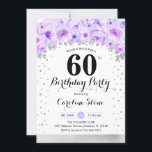 60th Birthday Party - Silver Purple Flowers 招待状<br><div class="desc">60歳の誕生日パーティーの招待状。フローラエレガントアクセント付きフェイクグリッターシルバーのデザイン。招待状カード(スクリプトフォントと紙吹雪)。パステルパープルラベンダー薄紫と白。30日のスタイリッシュお祝いに最適。メッセージもしメッセージはカスタム年齢。</div>