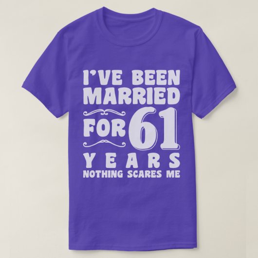 61年間の結婚生活を送る祖父母も素敵 Tシャツ (デザイン正面)
