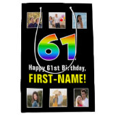 61歳の誕生日: レインボー「61」, カスタム写真と名前 ミディアムペーパーバッグ (正面)