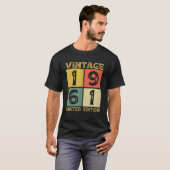 61歳レトロ1961 61誕生日 Tシャツ (正面フル)