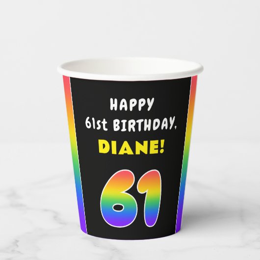 61番目の誕生日カラフル: Rainbow # 61,名前をカスタムする 紙コップ (裏面)
