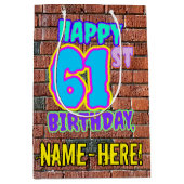 61誕生日:おもしろい、アーバングラフィティインスパイアルック ミディアムペーパーバッグ (正面)