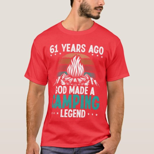 61 Year Old Camping Legend Scout 61Birthday Camper Tシャツ (正面)