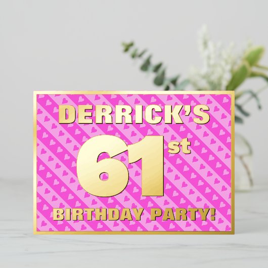 61th Birthday Party —おもしろいピンクのハートとストライプ 箔招待状 (立ち正面)
