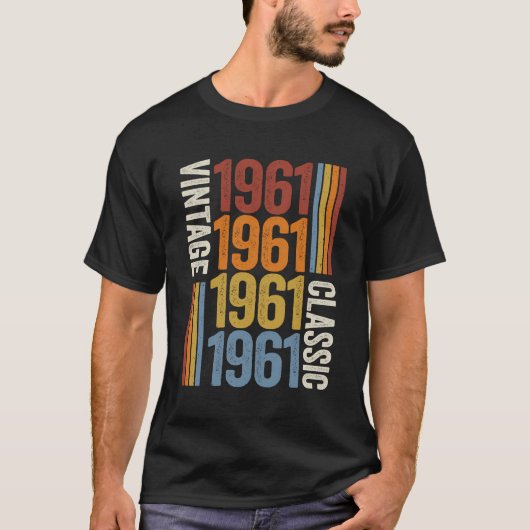 62歳ヴィンテージ1961 62番目の誕生日装飾 Tシャツ (正面)