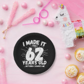 62歳皮肉ミームおもしろい62日誕生日 ペーパープレート (パーティー)
