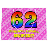62誕生日：ピンクストライプのハート、レインボー# 62 ラージペーパーバッグ (正面)