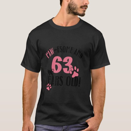 63歳の誕生日 お誕生日おめでとう 猫ママ ねこ好き Tシャツ (正面)