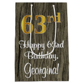 63番目の誕生日:エレガントフェイク金ゴールドルック#、フェイクWood ミディアムペーパーバッグ (裏面)