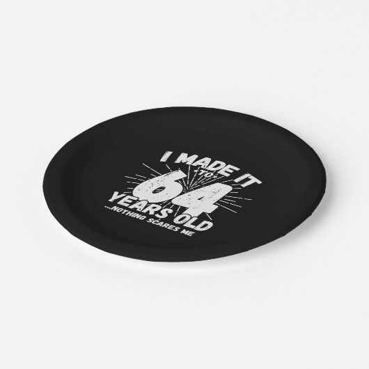 64おもしろい誕生日引用文皮肉64歳 ペーパープレート (アングル)