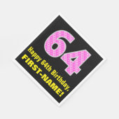 64誕生日：ピンクストライプ色のハートと"64" +名前 スタンダードランチョンナプキン (角)