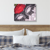 6418 – 黒のマスカレードマスクと赤いバラ キャンバスプリント (インサイチュ (寝室))