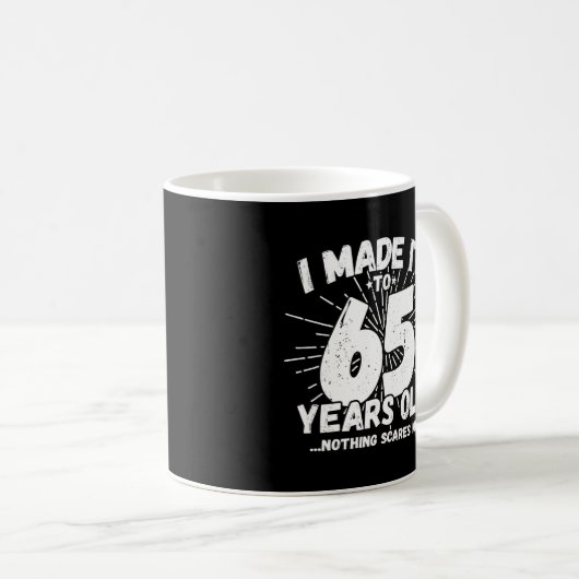 65おもしろい誕生日引用文皮肉65歳 コーヒーマグカップ (正面右)