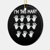 65おもしろい誕生日65歳のこの多くの手 セラミックオーナメント (左)