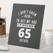 65歳のプレゼント | 65誕生日ギフトアイディア 台座サイン (インサイチュ)