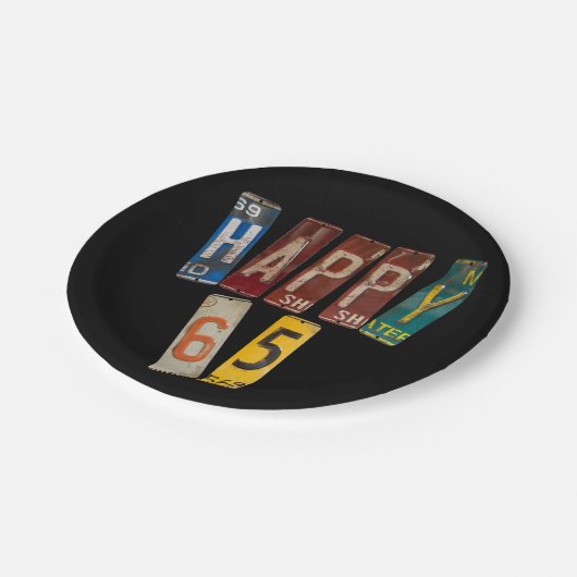 65歳の誕生日のための錆びたライセンスプレート ペーパープレート (アングル)