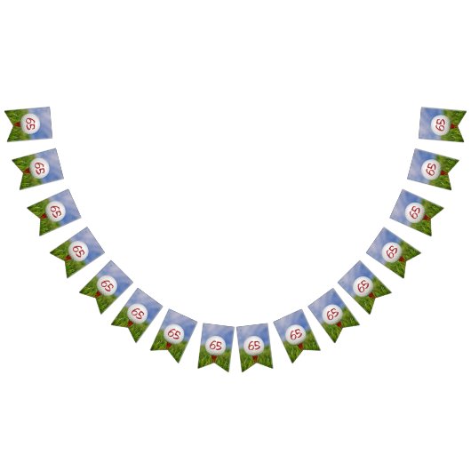 65歳の誕生日を迎える草の上のゴルフボール バンティングフラッグ (全)