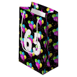 65歳の誕生日バルーンとコンフェティのギフトバッグ スモールペーパーバッグ