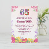 65歳の誕生日パーティ - ブラッシュブルームフラワー65 招待状 (スタンド正面)