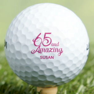 65歳の誕生日プレゼント 高級感のあるピンクの特製記念品 ゴルフボール