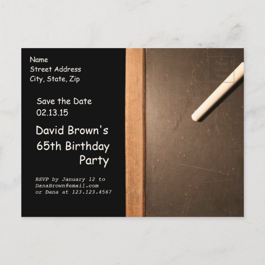 65素朴番目の誕生日日付の保存 – カスタマイズ可能 案内ポストカード (裏面)