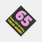 65誕生日:ピンクストライプ色のハートと"65" +名前 スタンダードランチョンナプキン (角)