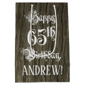 65誕生日: ファンシー, フェイク Wood Look +名前をカスタムする ミディアムペーパーバッグ (裏面)