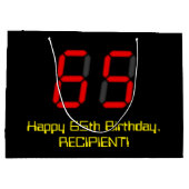 65誕生日:レッドデジタルクロックスタイル"65" +名前 ラージペーパーバッグ (裏面)