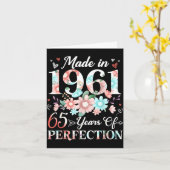 65 year old made in 1961 floral 65th birthday wome カード (黄色い花)