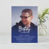 65th誕生日の招待誕生日ディナーフォトメンズ 招待状 (スタンド正面)