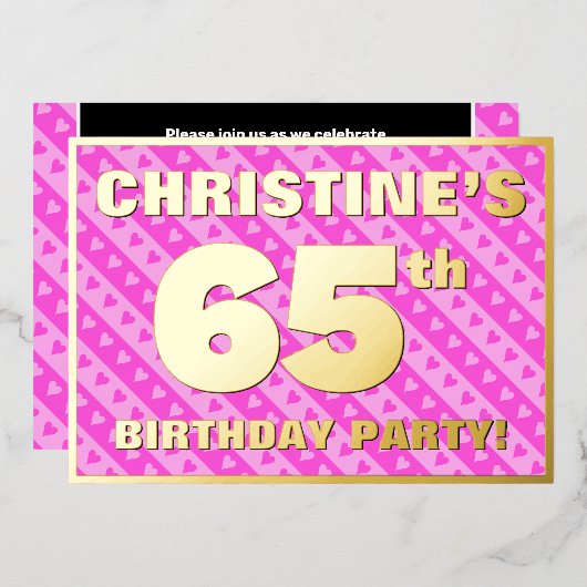 65th Birthday Party —おもしろいピンクハートとストライプ 箔招待状 (正面/裏面)