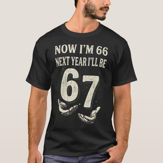 66歳になりました 来年は67歳 誕生日おめでとう 66歳 Tシャツ (正面)