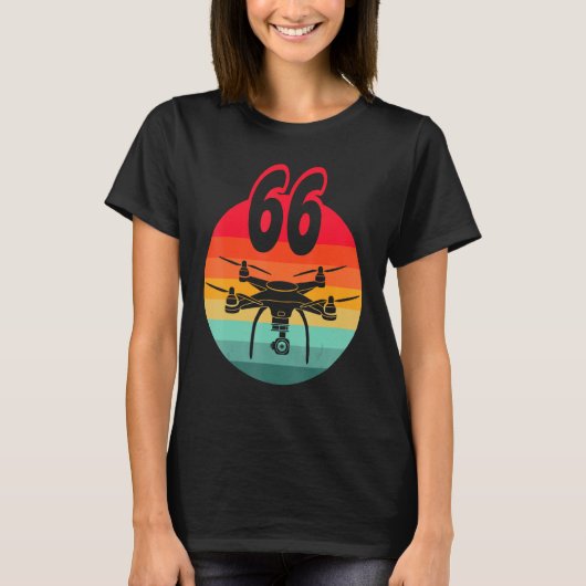 66誕生日IレトロリモコンDrone With C Tシャツ (正面)