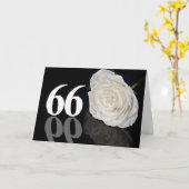 66thBirthdayカードとクラシックの白いバラ カード (黄色い花)