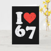 67が大好き 面白い6 7コスチューム ミーム 6歳 7歳  子どもたちよ カード (黄色い花)