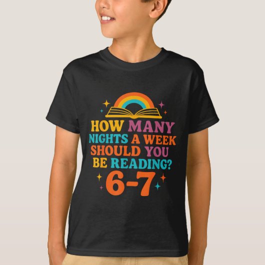 67のミームを読むべき夜は週に何泊 Tシャツ (正面)