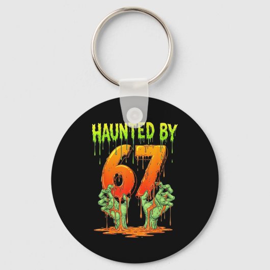 67の面白いハロウィンの怖い季節に悩まされる キーホルダー (正面)